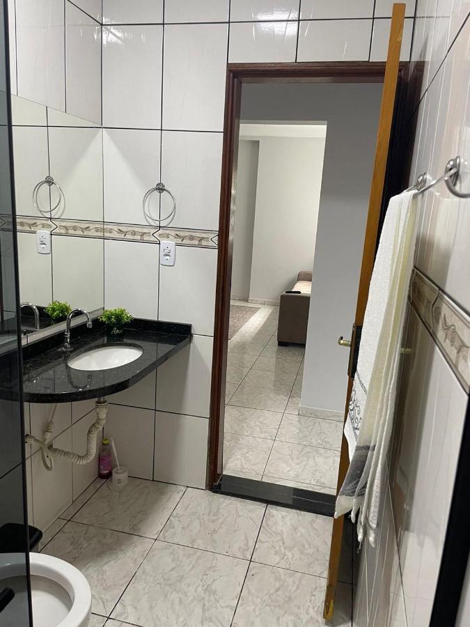 Apartment Amplo, Confortavel E Equipado - 101 Anapolis